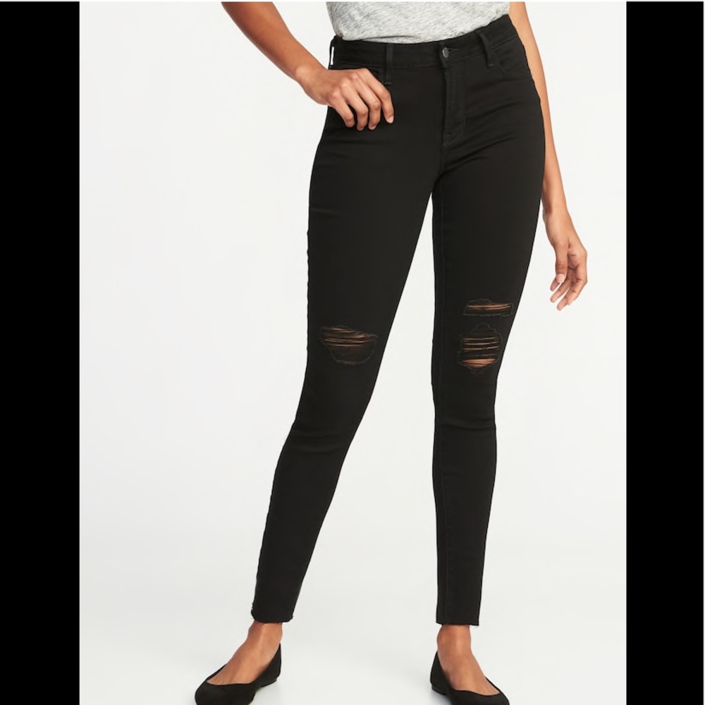 NWOT!! LAST CHANCE! black Old Navy jeans
